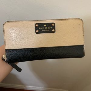 Kate Spade checkbook style wallet
